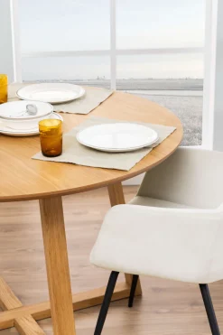 ACTONA GROUP Esstisch »Malika, Runder Tisch, Kreuzfußgestell, furnierter geölter Eiche« Für das Esszimmer, pflegeleicht, Sitzplatz für 4 Personen, Ø: 120 cm