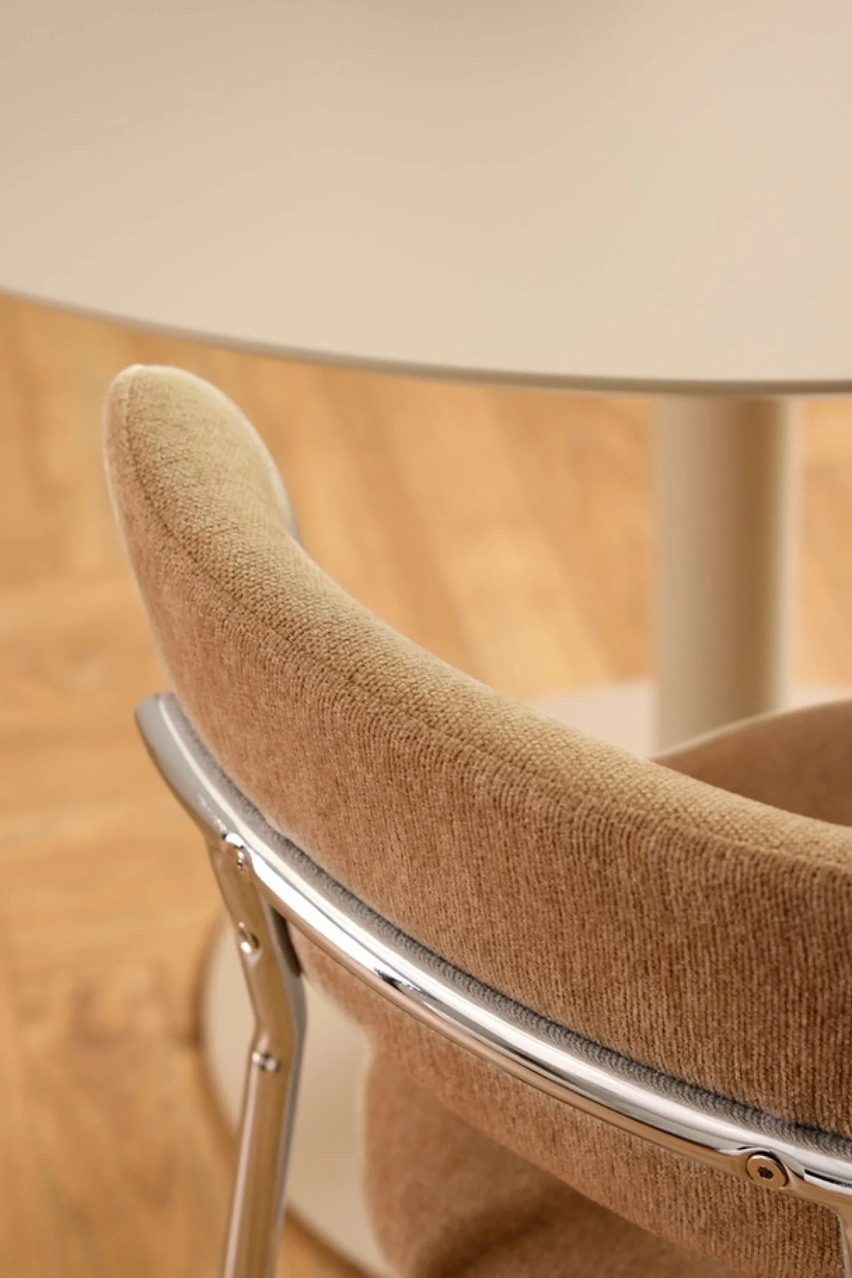 ACTONA GROUP Esszimmerstuhl »Lyric, Küchenstuhl, mit gepolsterter Sitzfläche« (Set) 2 Stk.Stuhl, Chenille, Retro-Futur, Chromstahlgestell, FSC™
