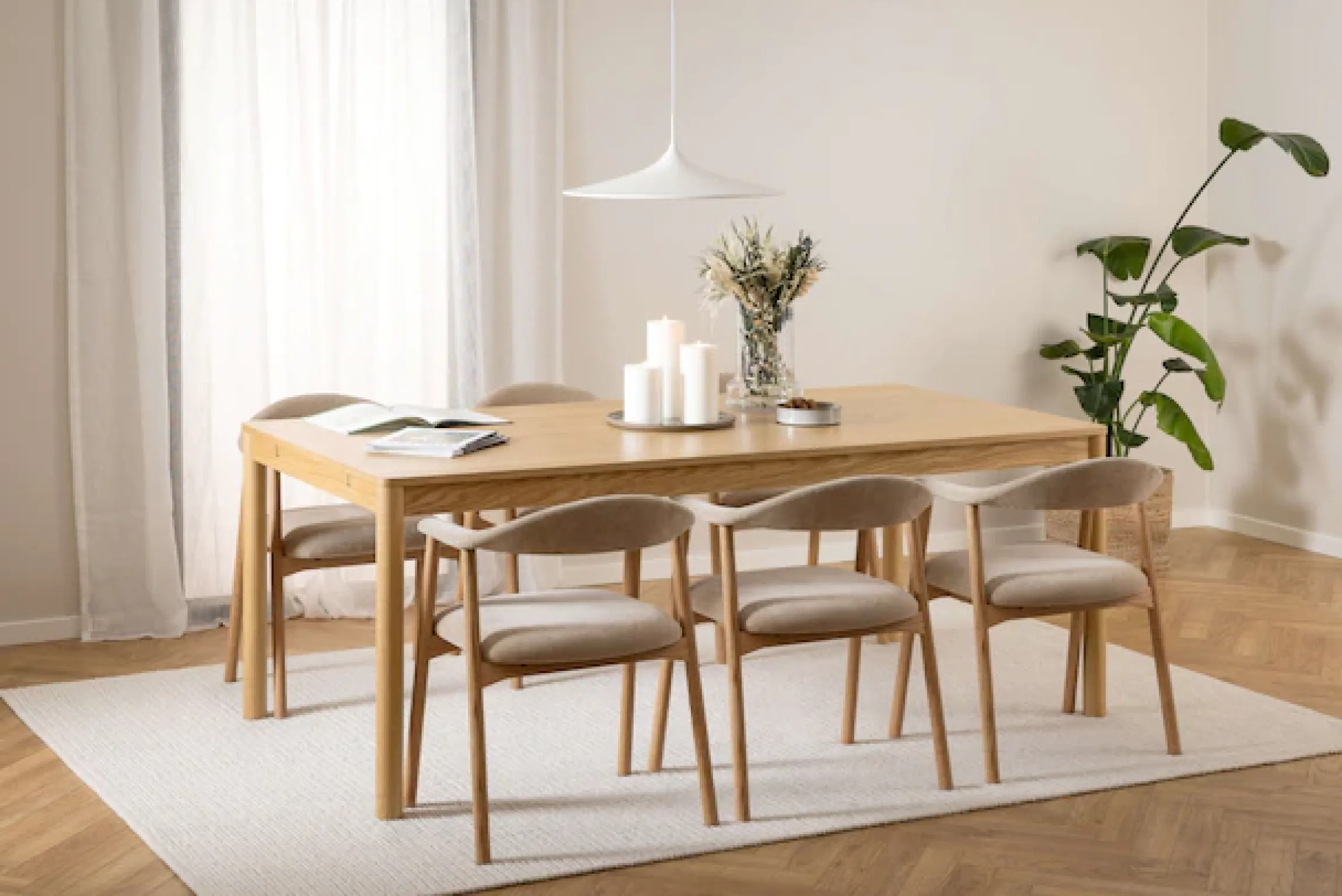 ACTONA GROUP Esszimmerstuhl »Addi, Stuhl, 2er-Set, gepolstert, Moderner Stil, Gestell aus Eiche« () Mit Armlehnen, geölte Oberfläche, einfache Selbstmontage, Monza-Stoff