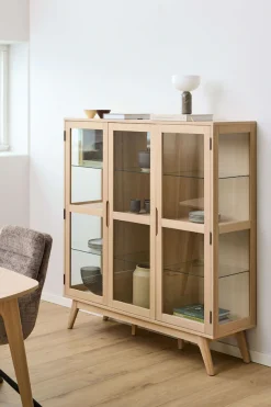 ACTONA GROUP Vitrine »Marte« ölbehandeltes Eiche Furnier, 2 Türen, klar Glas, 140x40x148 cm