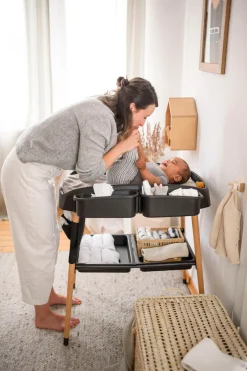 BabyGo Wickeltisch »ChangeMe, schwarz« bis 11 kg Made in Europe 62 cm