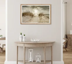 Bönninghoff Bild mit Rahmen »Wandbild gerahmt STRANDSONNE 50x70 cm – Maritime Wanddeko Dünen« Düne | Gräser | Küste | Landschaft | Meer | Natur | Sonnenaufgang & -untergang | Strand 1 Stk. tlg. mit dekorativem Rahmen