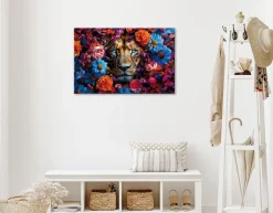 Bönninghoff Leinwandbild »Wandbild LÖWE BLUMENKRANZ 60x90 cm – Leinwandbild Keilrahmen Deko« Blumen | Blumenbilder | Kunst | Löwe | Löwen | Pflanzen | Pflanzenbilder | Raubkatzen