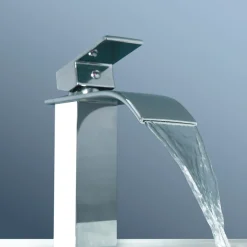 CORNAT Waschtischarmatur »Verchromter Druckgusskörper / Mühelose Schaftbefestigung /« Mit Druck-Ablaufventil / Wasserhahn fürs Bad / Schwallauslauf