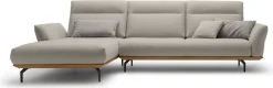 Creation BY ROLF BENZ Ecksofa »CR.460 Design-Sofa der Extraklasse, verstellbare Rückenlehne, L-Form« Sockel in Nussbaum, Winkelfüße in Umbragrau, Breite 318 cm