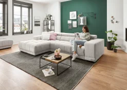 Die PlanBar Ecksofa »MP-IN15053 L-Form schmaler Schenkel« wahlweise mit Kopfteilverstellung und manueller Vorziehbank