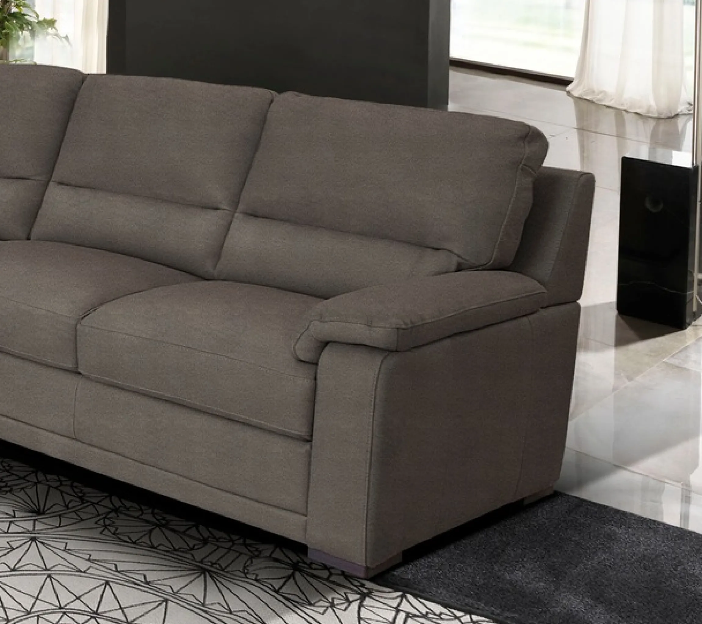 Egoitaliano Ecksofa »Doris, modernes Designerecksofa in hochwertigen Microfaserqualitäten« edle Detailverarbeitung, wahlweise fleckenabweisend oder in Lederoptik