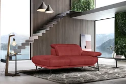 Egoitaliano Ottomane »Anais, erstklassiges Designsofa, Breite 179 cm, Fußfarbe schattengrau« Kopfteil verstellbar, Luxus-Microfaser Lederoptik, marsala