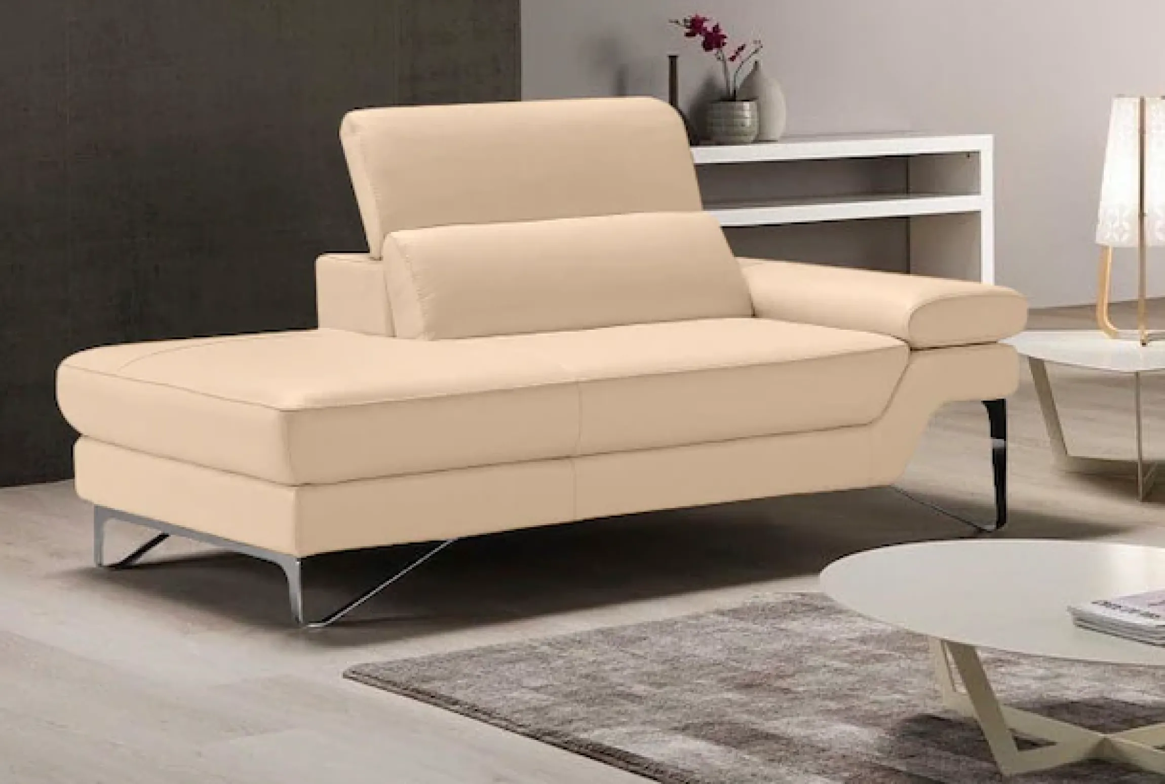 Egoitaliano Ottomane »Princess, elegantes Designsofa mit erstklassigem Sitzkomfort,« inkl. verstellbarem Kopfteil und edle Designmetallfüße