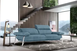 Egoitaliano 2,5-Sitzer »Anais, Designsofa mit erstklassigem Sitzkomfort, Fußfarbe chrom« Kopfteil verstellbar, 232 cm, Luxus-Microfaser Lederoptik, hellblau
