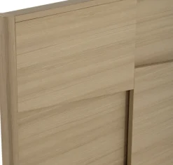 Gami Einzelbett Ein elegantes Bett mit integrierter Beleuchtung