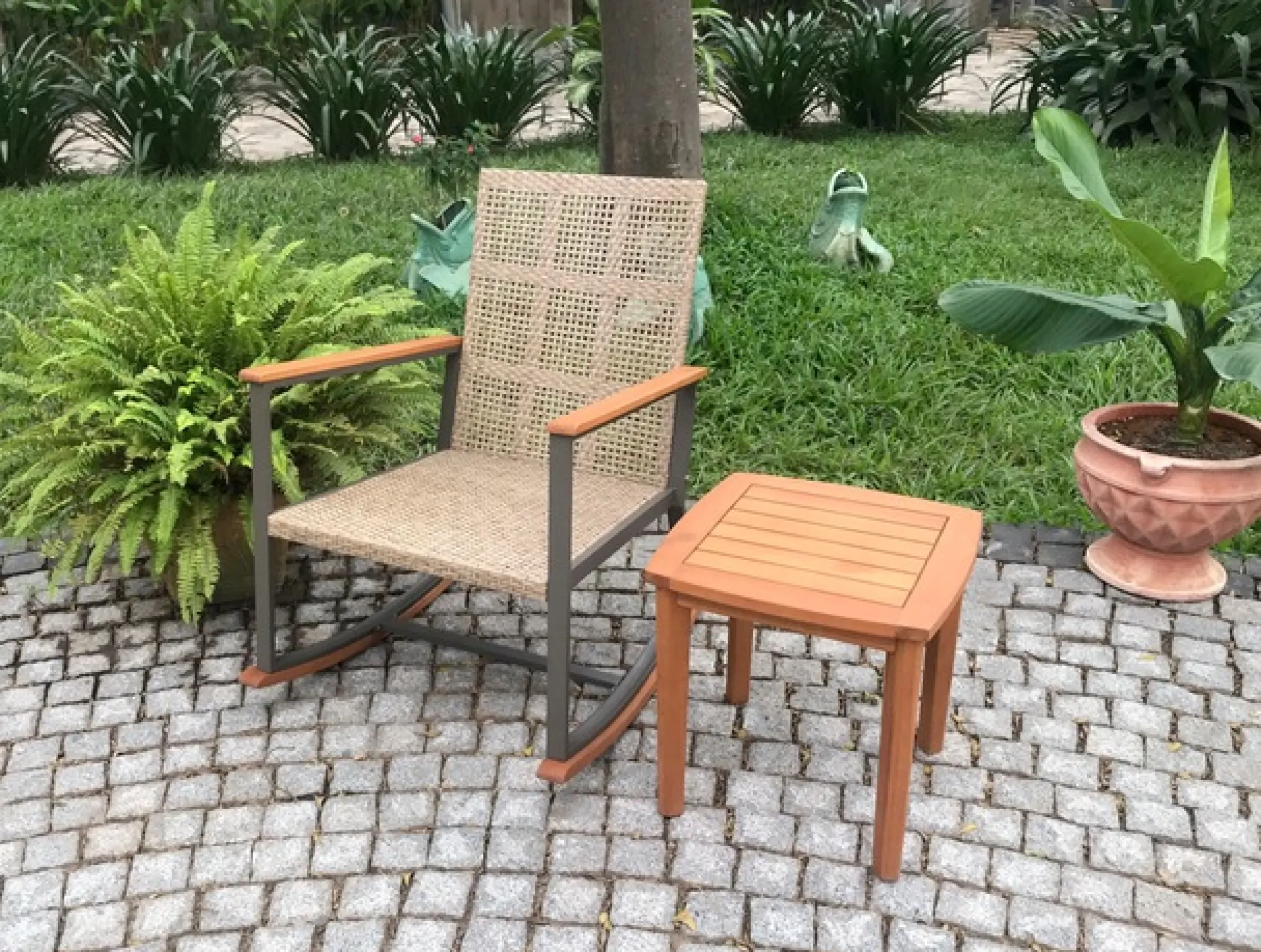 Garden Pleasure Schaukelstuhl »SINALOA« (Set) Teak Look, inkl. Tisch und Auflagen