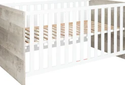 Home affaire Babyzimmer-Komplettset »Henning« Set, inkl. Lattenrost, 5 Stk. tlg. Kleiderschrank, Kinderbett, Wickelkommode, Seiten und Wickelkomm-Regal