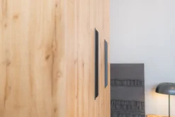 Home affaire Drehtürenschrank »Bronne,Breite 145 cm, Kleiderschrank inclusive Innenausstattung« Kleiderschrank, 2 Schubladen, Metallgriffe, Garderobe
