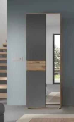 Home affaire Garderobenschrank »Riga, Höhe 200 cm, 2 Türen, 4 Einlegeböden, 1 Kleiderstange« mit Softclose, Kleiderstange ausziehbar,universal einsetzbarer Schrank