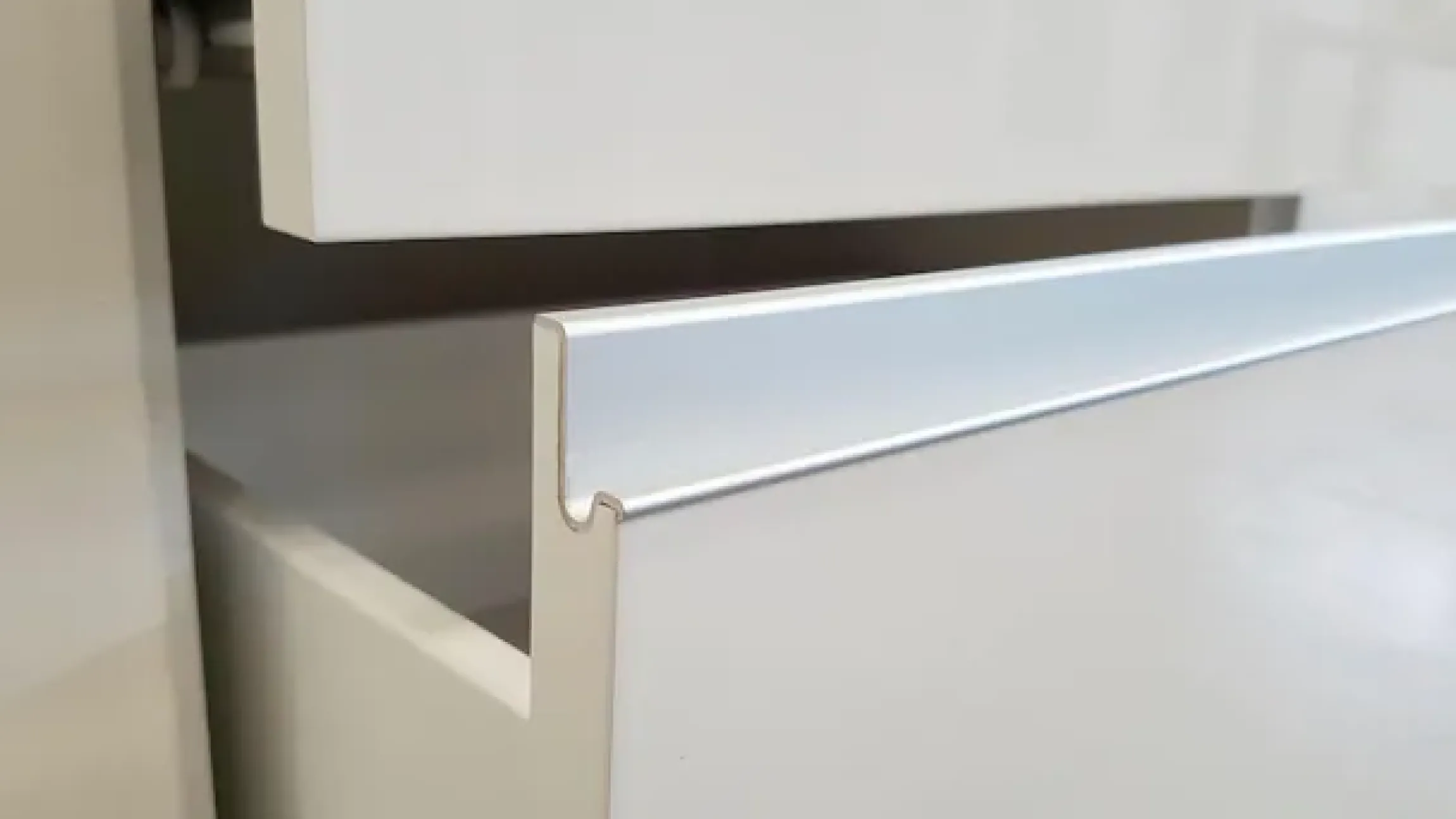 Home affaire Highboard »Magic, Highboard, Hochschrank, Hochkommode« mit 4 Türen,8 Schubkästen,komplett Hochglanz lackiert, Breite 240cm