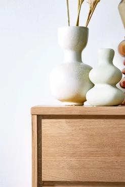 Home affaire Kommode »Zetra Nachtkommode, Nachttisch, 3 Schubladen mit Soft-Close-Function« Fertig montiert, Eiche Massivholz, Breite 47 cm