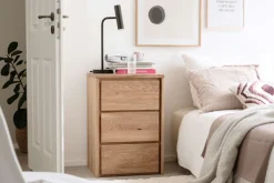 Home affaire Kommode »Zetra Nachtkommode, Nachttisch, 3 Schubladen mit Soft-Close-Function« Fertig montiert, Eiche Massivholz, Breite 47 cm