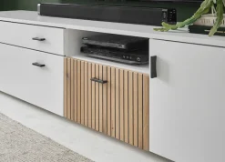 Home affaire Lowboard »Hudson« in moderner Trendfarbe, Griffe aus Metall (Schwarz), Breite 200 cm