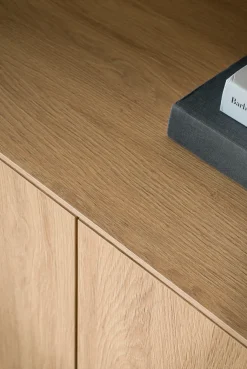 Home affaire Lowboard »Lund, moderner TV-Unterschrank, Kommode mit Kufengestell« optisch dünner Oberboden, hochwertige Optik, ausreichend Stauraum