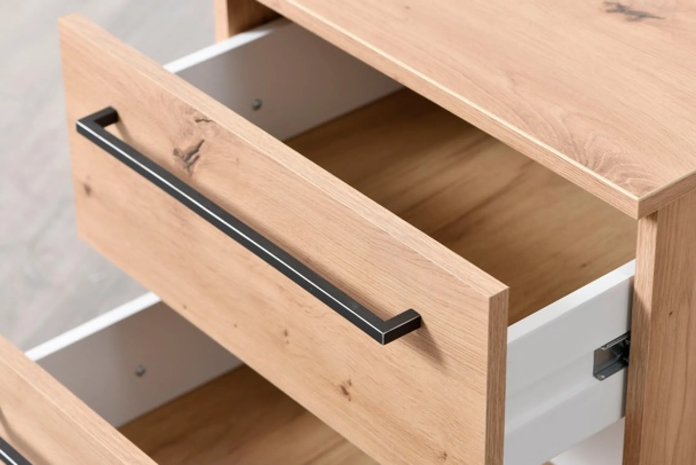 Home affaire Nachtkommode »Sardinia, Nachtschrank, Maße (B/T/H): 45,5/35/54 cm« FSC-zertifizierter Holzwerkstoff,mit 2 Schubladen, Metallgriffe und Metallfüße in Kufenform