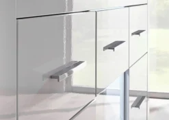 Home affaire Sideboard »Bianco, moderner Schrank, Kommode in Weiß Hochglanz« silberne Metallgriffe, ausreichend Stauraum, zeitlos, 164 cm breit