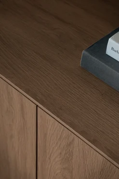 Home affaire Sideboard »Lund, moderner Schrank, Kommode mit Kufengestell« optisch dünner Oberboden, hochwertige Optik, ausreichend Stauraum