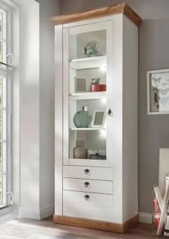 Home affaire Vitrine »Cremona, Hochschrank im Landhausstil, Glasvitrine« Metallgriffe, ausreichend Stauraum, vielseitig einsetzbar, 204 cm hoch