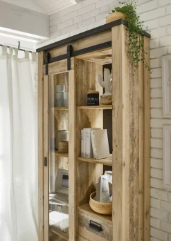Home affaire Vitrine »Sherwood, Hochschrank im Industrial-Style, moderne Glasvitrine« Scheunentorbeschlag und Apothekergriffe aus Metall, Höhe 201 cm
