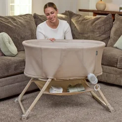 ingenuity Baby-Reisebett »Snooze & Stow™ Easy-Folding Bassinet, beige« faltbar
