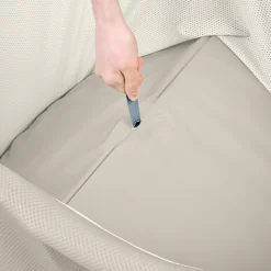 ingenuity Baby-Reisebett »Snooze & Stow™ Easy-Folding Bassinet, beige« faltbar