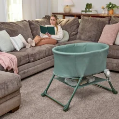 ingenuity Baby-Reisebett »Snooze & Stow™ Easy-Folding Bassinet, grün« faltbar