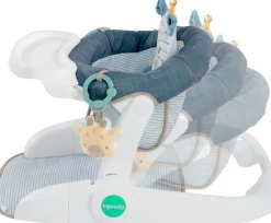 ingenuity Tischsitz »Prop Spot™ Learn-to-Sit™ - Casi™« inklusive 2 Spielzeugen und 3 bunten Anhängern