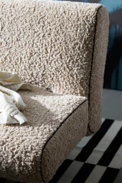 INNOVATION LIVING ™ Schlafsofa »Unfurl Bettsofa, super Strukturstoff, Gästebett, Breite 200cm« Design & Komfort im Einklang. Zeitlose Optik mit Wohlfühlkomfort