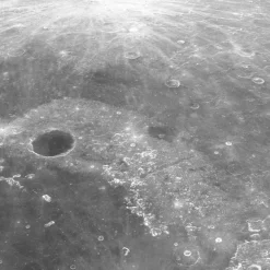 Komar Fototapete »Dot - selbstklebende Vlies Fototapete - Moon - Größe 125 x 125 cm« Motiv | bedruckt glatt