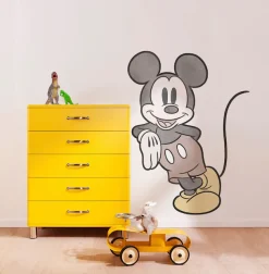 Komar Fototapete »Selbstklebende Vlies - Mickey Essential - Größe 100 x 127 cm« bedruckt glatt Kinderzimmer