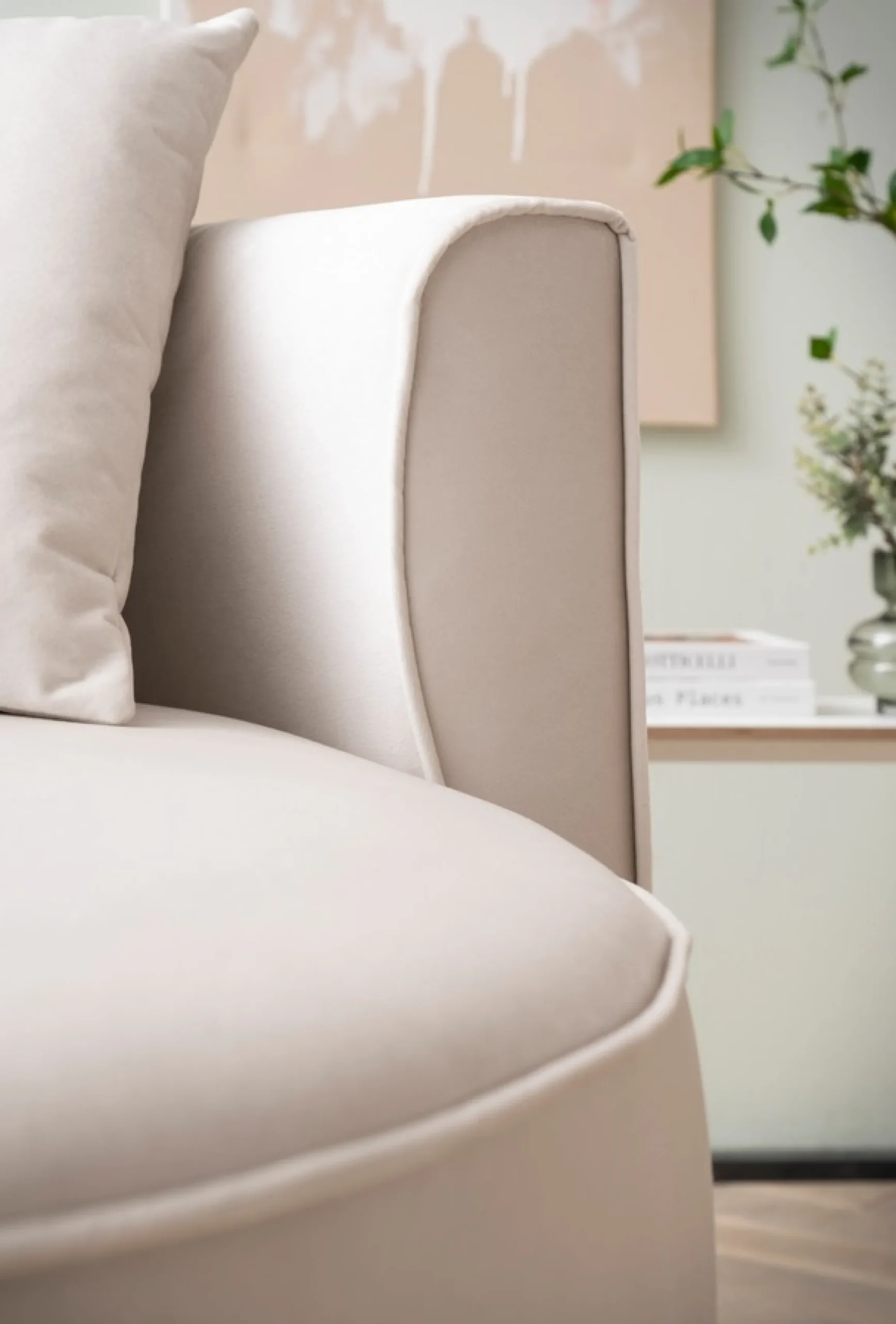 LeGer Home by Lena Gercke XXL-Sessel »ISALIE Samtoptik, Lesesessel, Loveseat, inklusive Zierkissen« extra große Sitzfläche, optional mit Hocker, 3 Bezugsstoffe