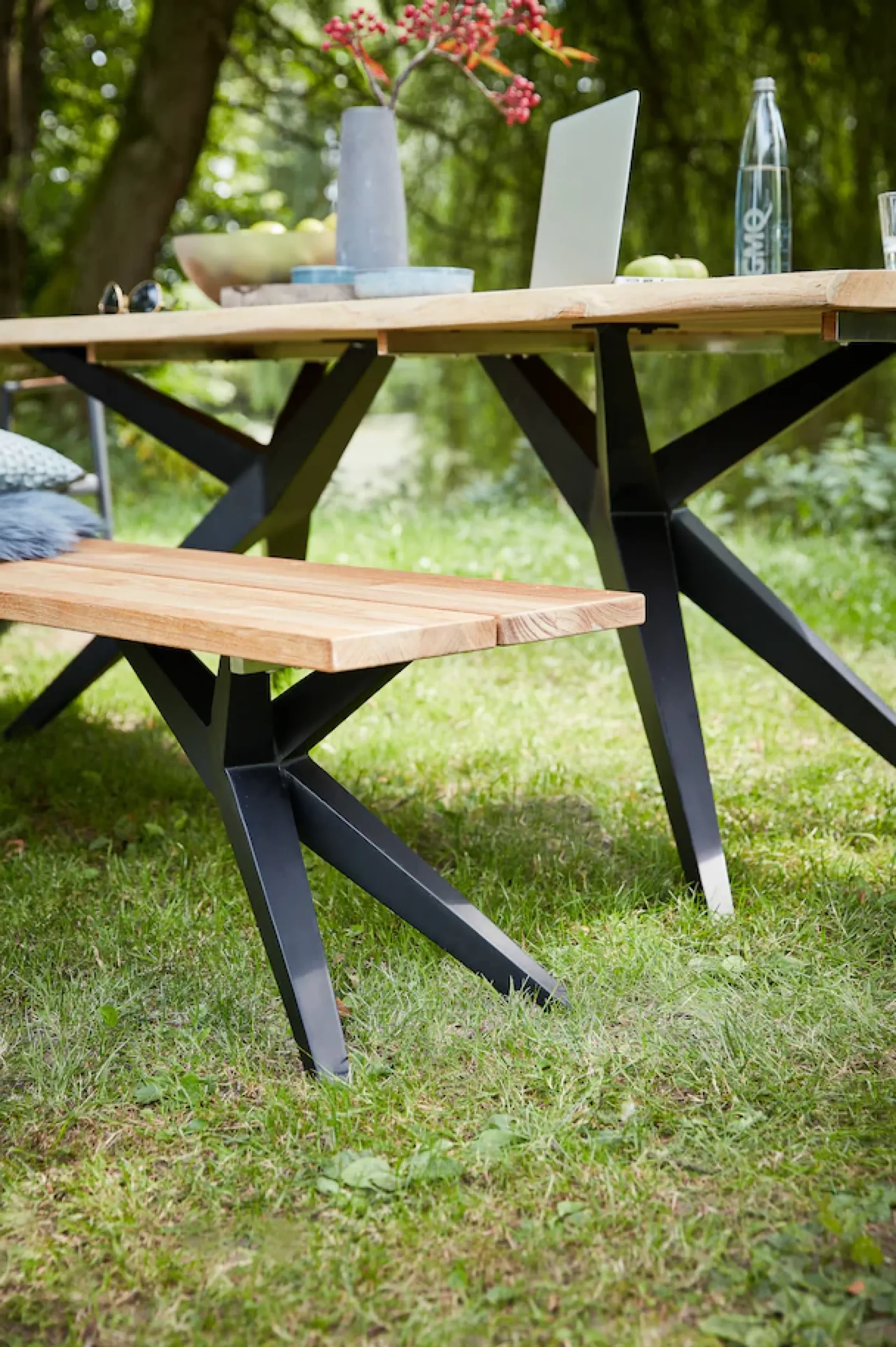Musterring Sitzbank »Freilicht Bänke« 1 Stk. tlg. Massives Teak mit Baumkante, in drei Größen: 220, 240 und 280 cm