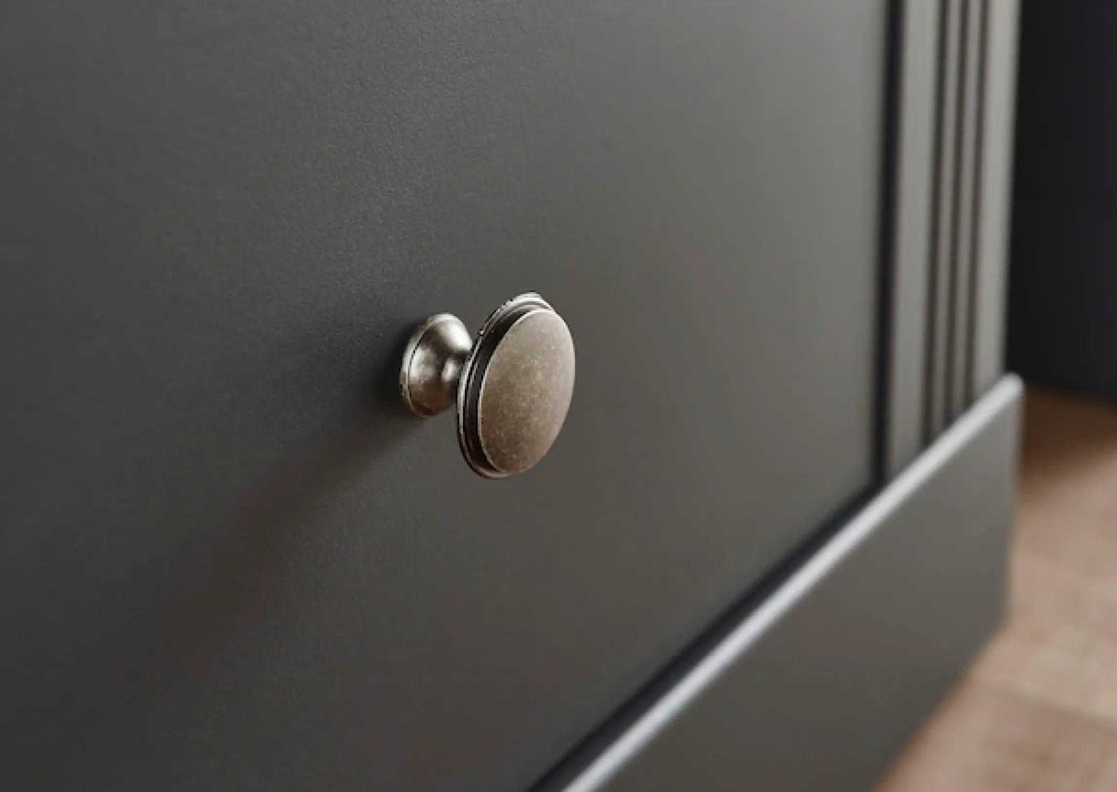 OTTO home Buffet »Westminster, Buffetschrank im Landhausstil, Schrank, Hochschrank« Metallgriffe, ausreichend Stauraum, in 2 Farben erhältlich