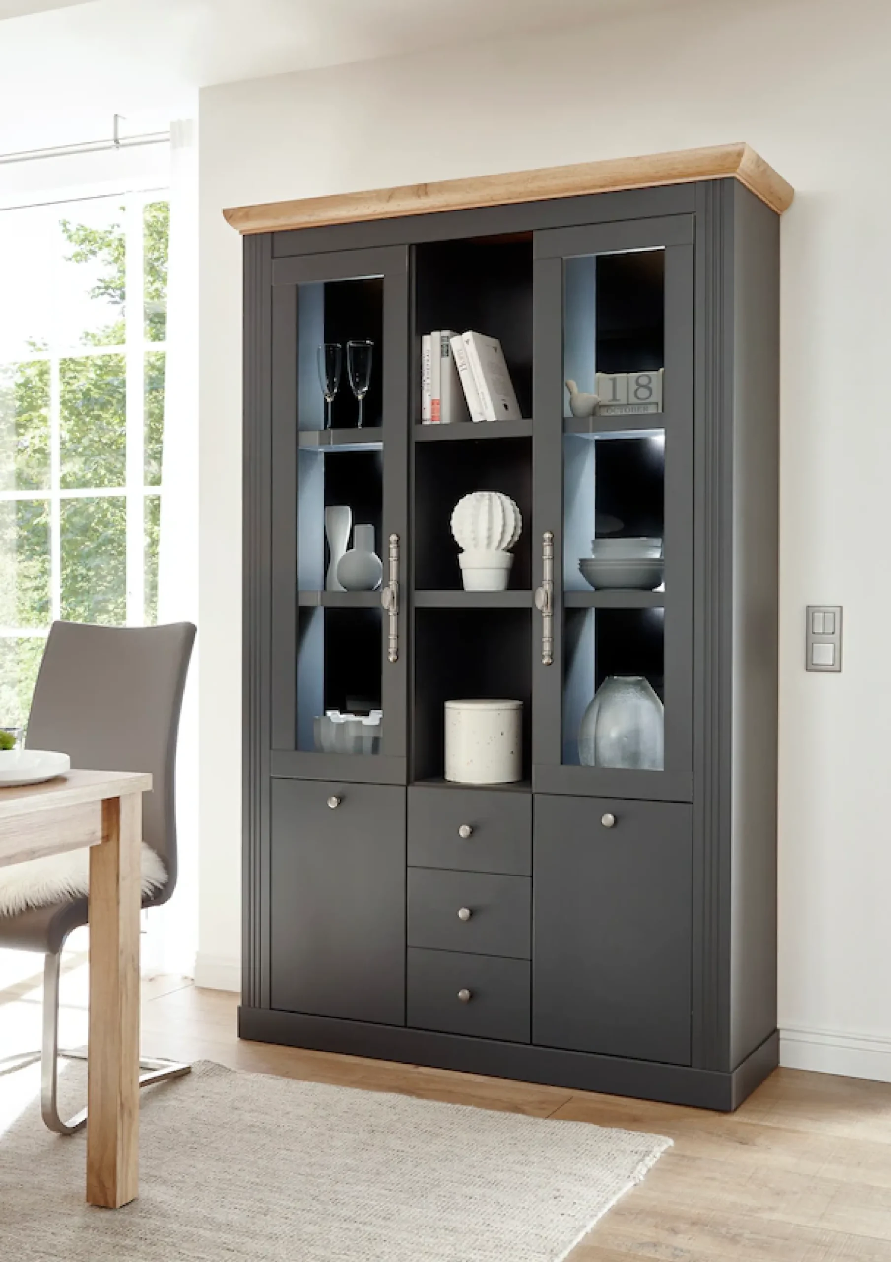 OTTO home Buffet »Westminster, Buffetschrank im Landhausstil, Schrank, Hochschrank« Metallgriffe, ausreichend Stauraum, in 2 Farben erhältlich
