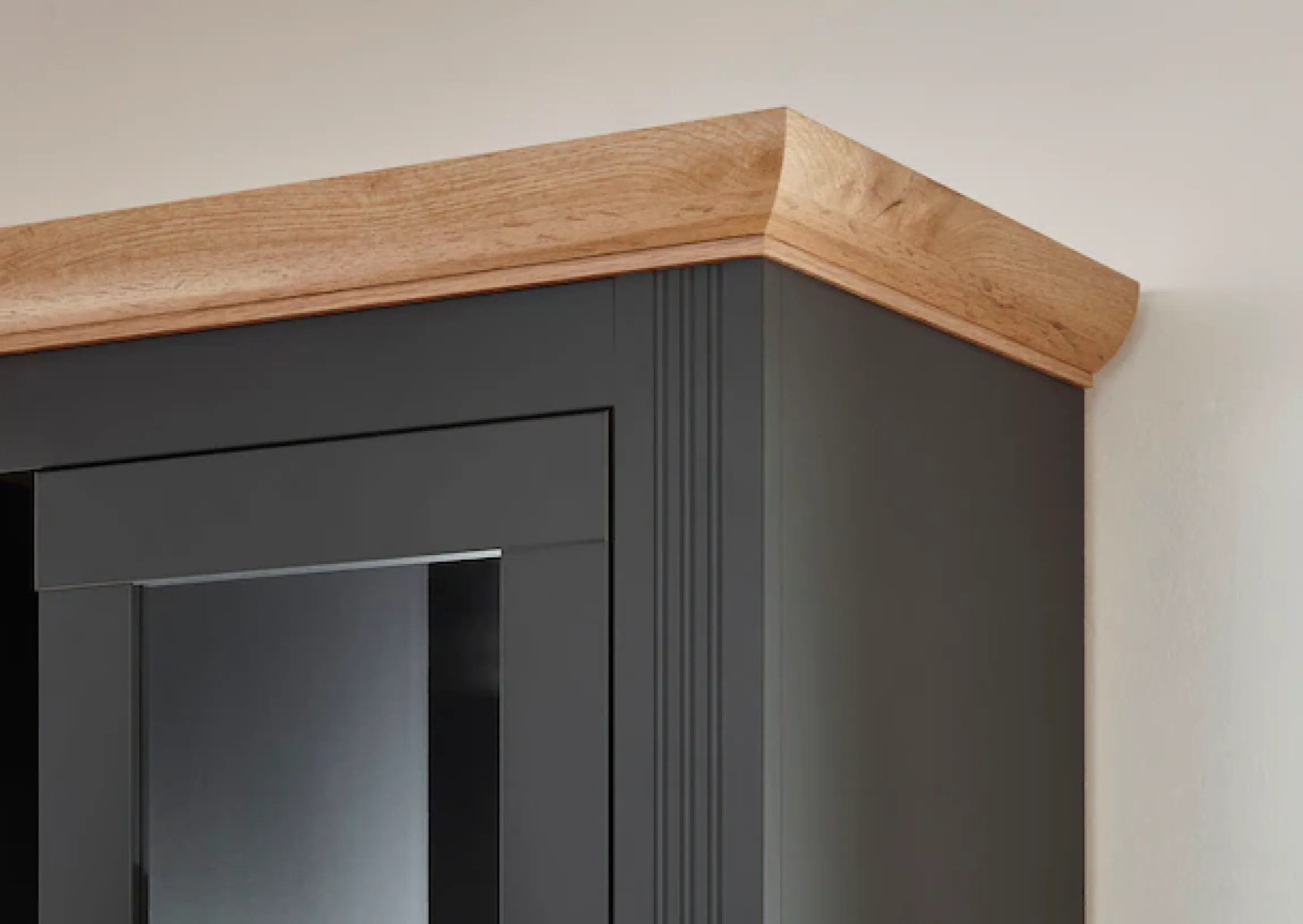 OTTO home Buffet »Westminster, Buffetschrank im Landhausstil, Schrank, Hochschrank« Metallgriffe, ausreichend Stauraum, in 2 Farben erhältlich