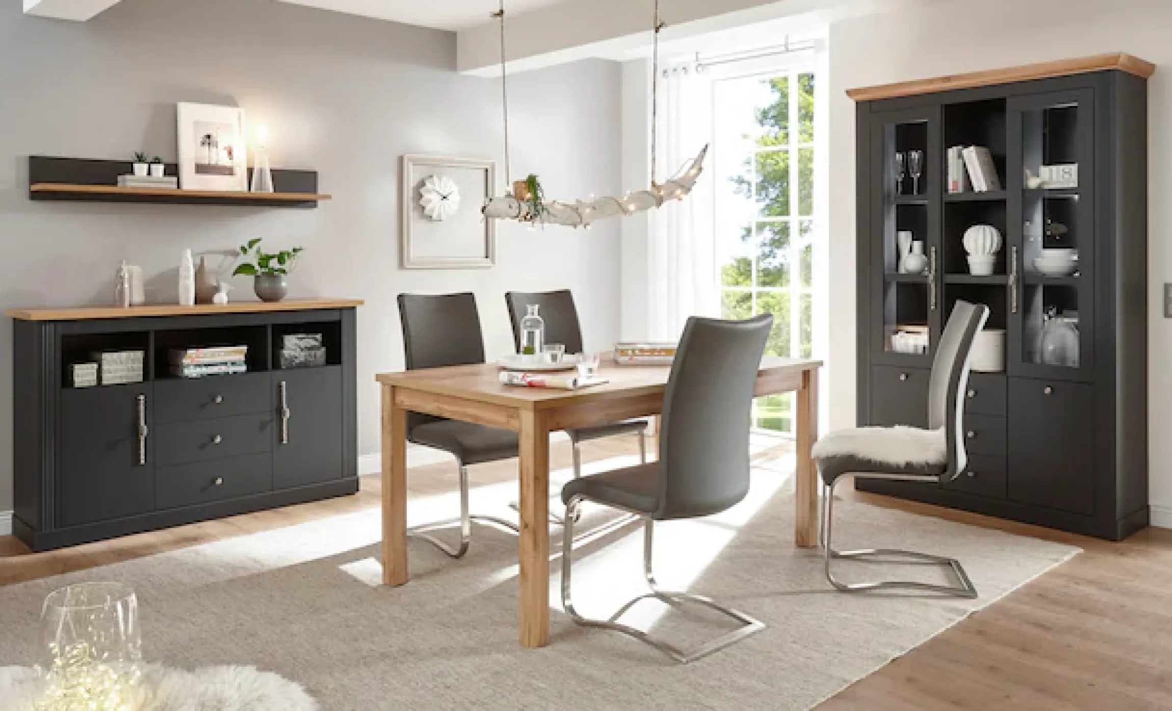 OTTO home Buffet »Westminster, Buffetschrank im Landhausstil, Schrank, Hochschrank« Metallgriffe, ausreichend Stauraum, in 2 Farben erhältlich