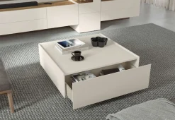 OTTO home Couchtisch »Sky45« (H/B/T): 36/90/90cm,Mit Rollen, lackiert mit wasserbasiertem UV-Lack