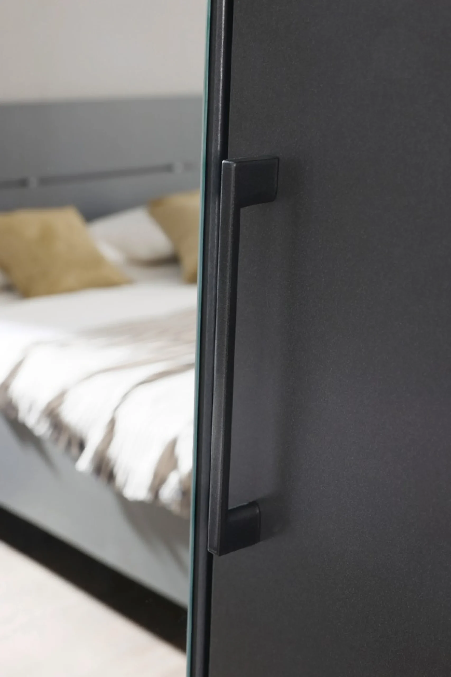 OTTO home Drehtürenschrank »Kleiderschrank Schrank Garderobe Wäscheschrank CHALLENGER« Breiten 181/226 cm, Höhen 197/210 cm,mit Spiegeltüren und geräumigen Schubladen MADE IN GERMANY