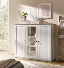 OTTO home Highboard »Brest, Schrank im Landhausstil, Sideboard, zeitloses Stauraumelement« schwarze Metallgriffe, ausreichend Stauraum, Glastür, 139 cm breit