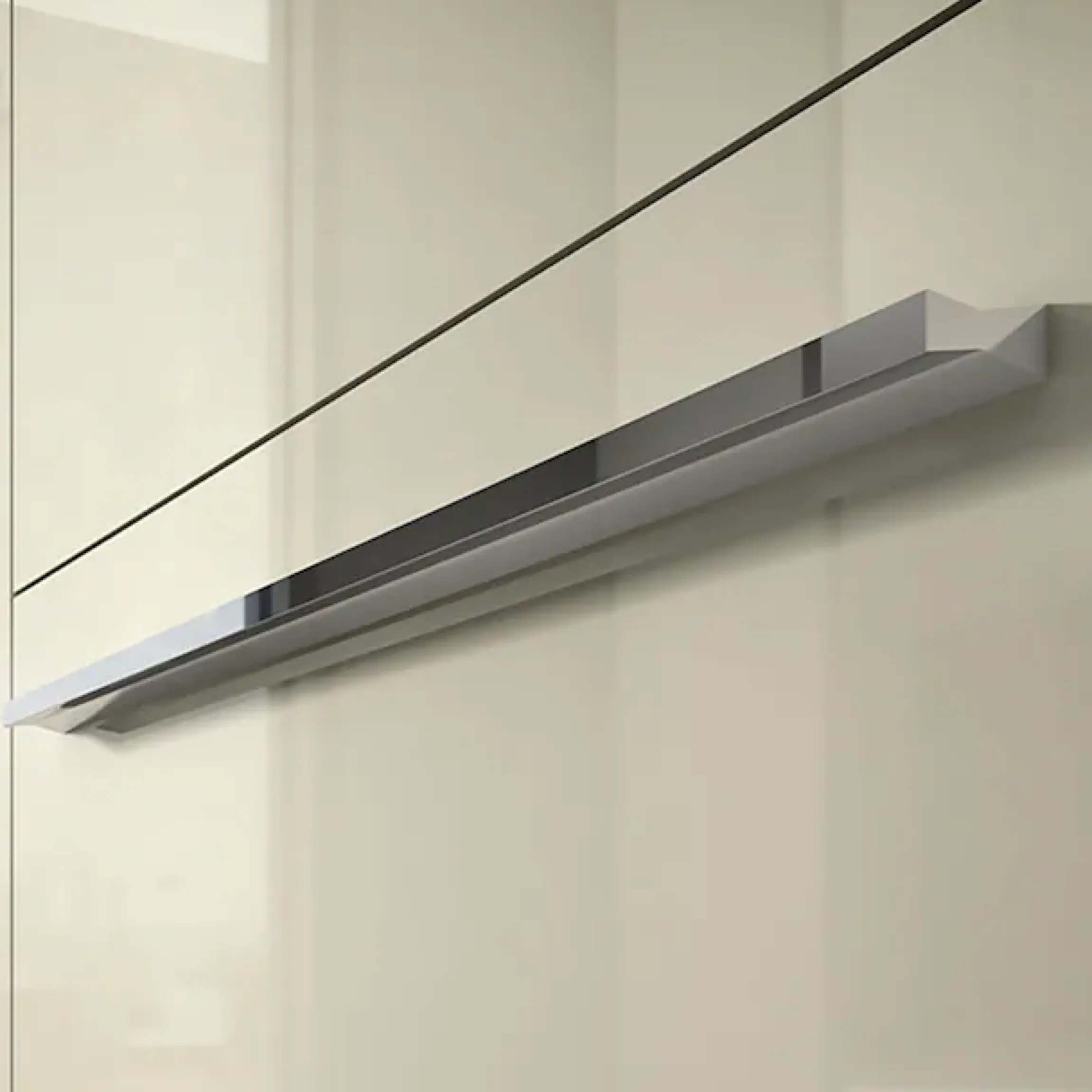 OTTO home Highboard »Piano Vitrine« (H/B/T): 123/90/40,2cm,UV lackiert, Soft-Close Funktion