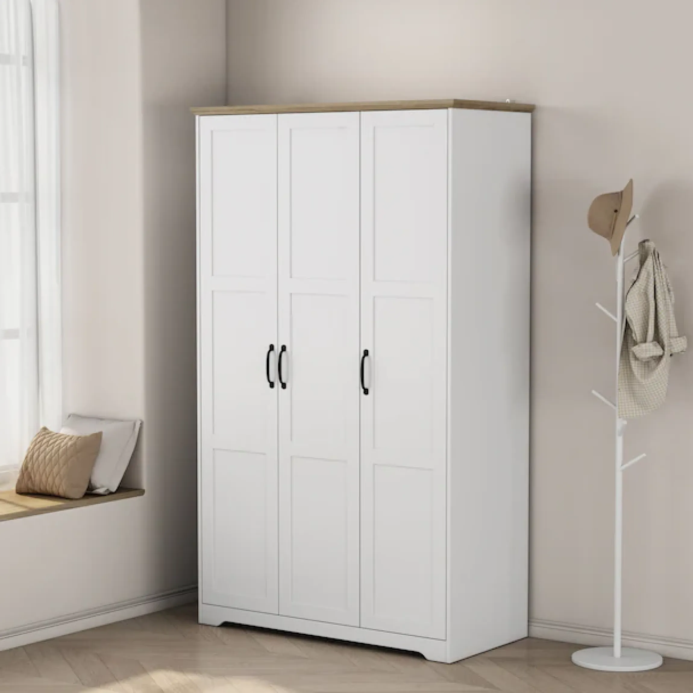 OTTO home Kleiderschrank »Emmilia Schrank Schlafzimmerschrank im Landhaus Design« Mit vielen Einlegeböden und Softclose,Landhaus Schrank mit3 Türen Breite 120,4 cm, Höhe 2m