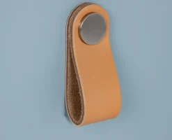 OTTO home Kleiderschrank »Hennix skandinavisches Spitzdach-Design mit Soft-Close, viel Stauraum« H/B/T ca. 200/150/51cm,3 Schubladen, Made in Germany, variable Einlegeböden