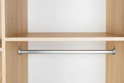OTTO home Kleiderschrank »Hennix skandinavisches Spitzdach-Design mit Soft-Close, viel Stauraum« H/B/T ca. 200/150/51cm,3 Schubladen, Made in Germany, variable Einlegeböden
