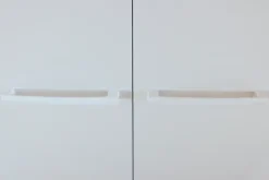 OTTO home Kleiderschrank »Mehrzweckschrank Aktenschrank Möbel Mietswohnung Schlafzimmer MODI« erhältlich in Breiten 91/136/181/226/271 cm, Höhe 210 cm,in angesagten Farbkombinationen, optional mit Spiegel MADE IN GERMANY